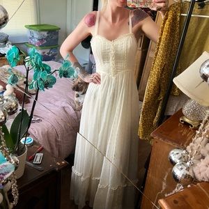 RARE & BEAUTIFUL GUNNE SAX prairie dress